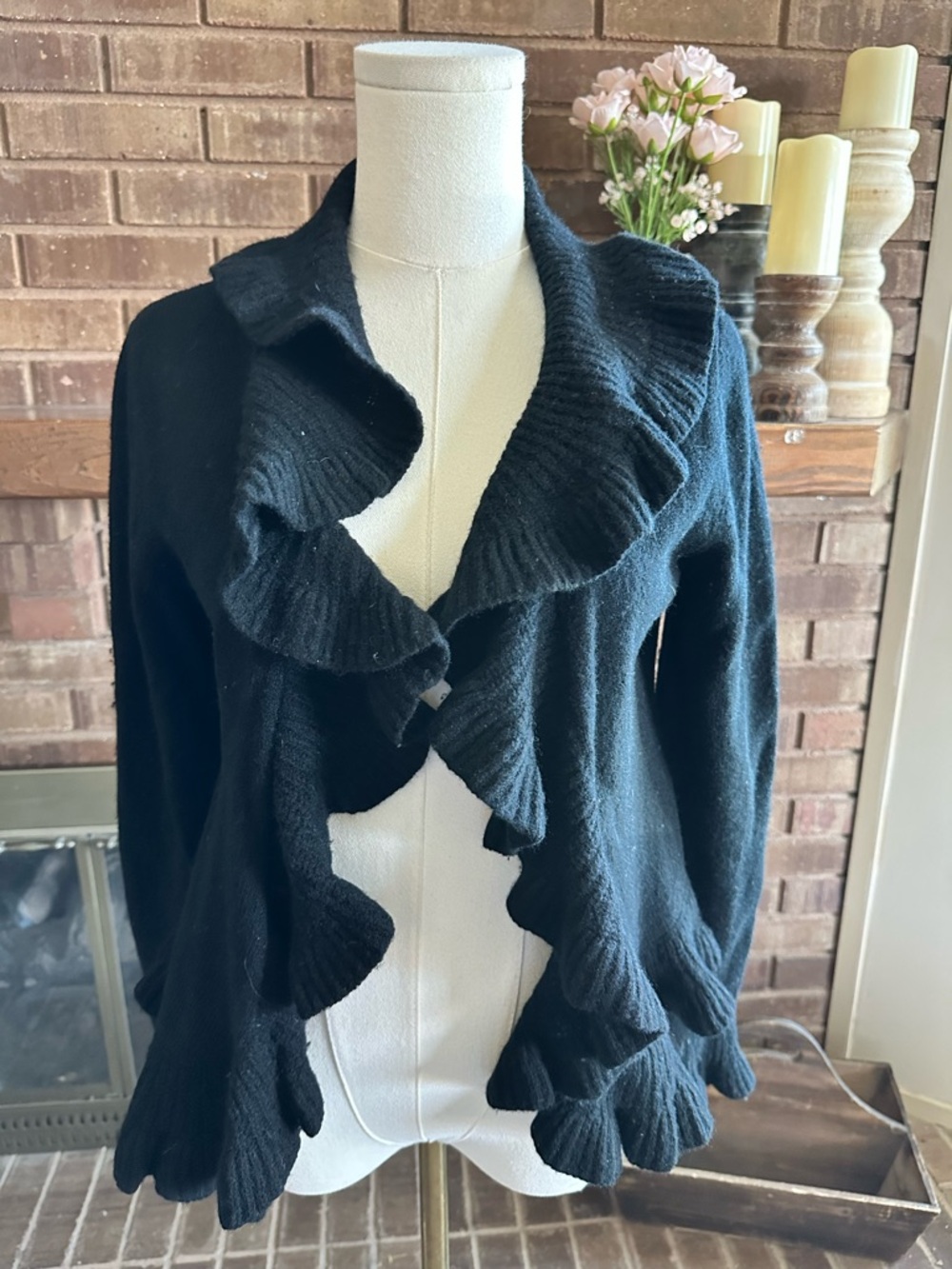 Lauren Ralph Lauren Black 100% Lambswool Ruffle Front Cardigan Sweater M
